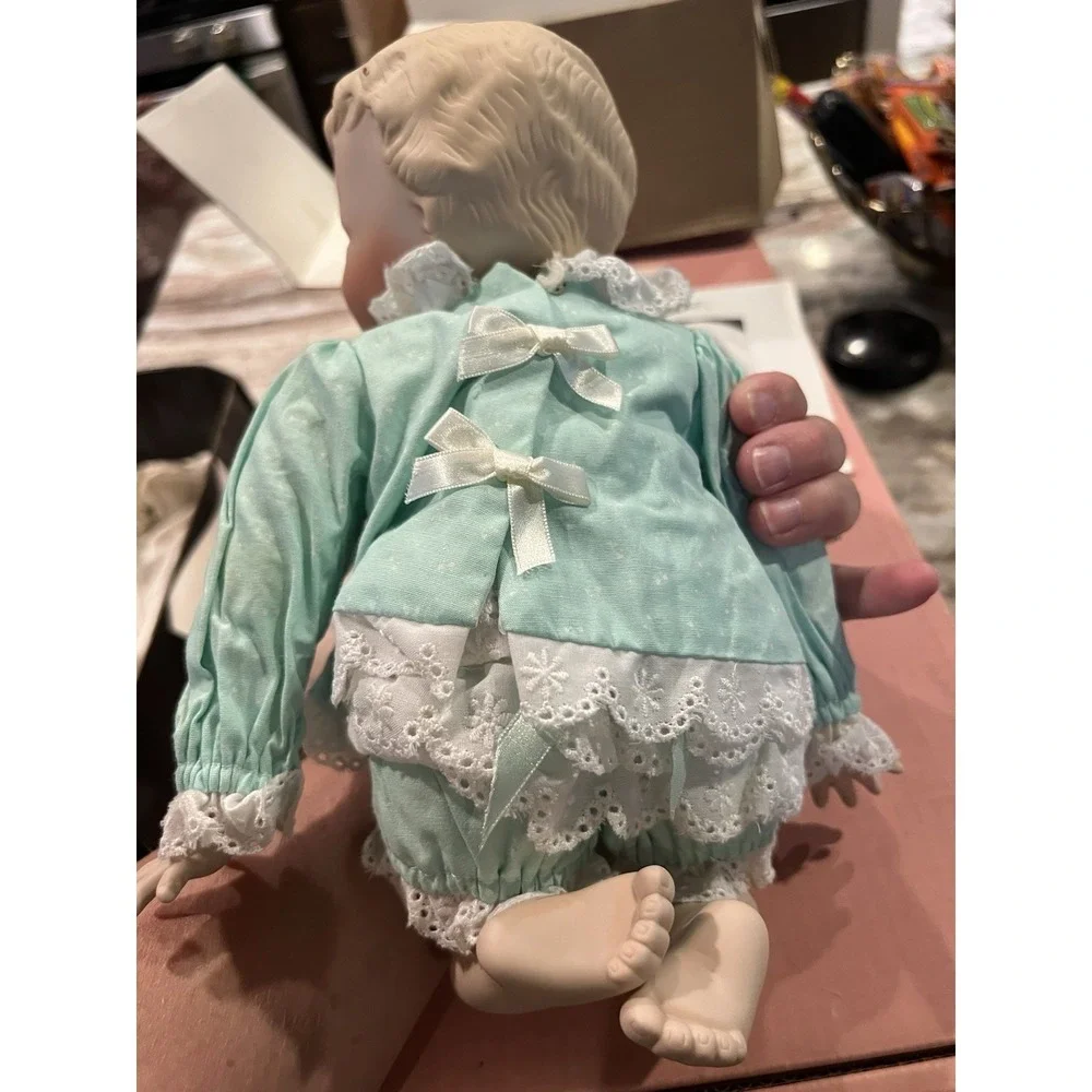 Yolanda bello's Porcelain Doll 